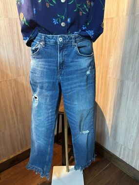 &Denim Women’s Cropped Distressed Blue Jeans - Frayed Hem Girlfriend Fit